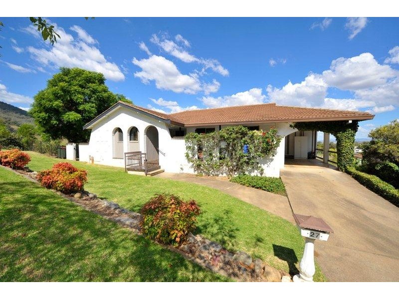 27 Dekalb Street, Tamworth NSW 2340
