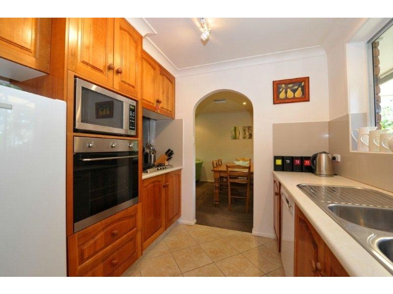 11 Jemmy Place, Tamworth NSW 2340