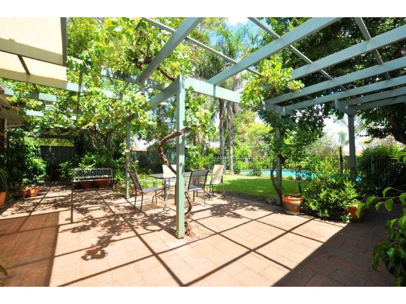 11 Jemmy Place, Tamworth NSW 2340