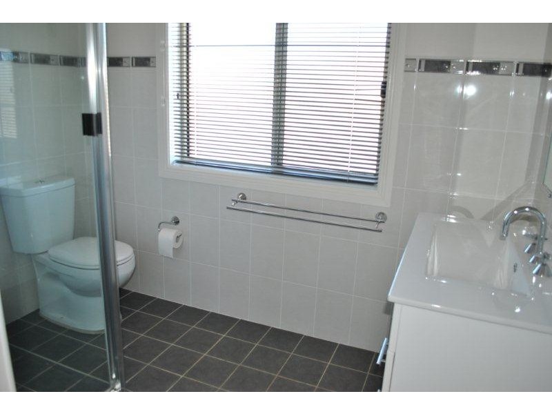 14 Whiporie Close, Tamworth NSW 2340