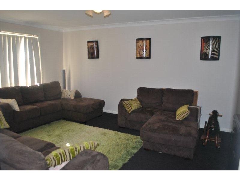 14 Whiporie Close, Tamworth NSW 2340
