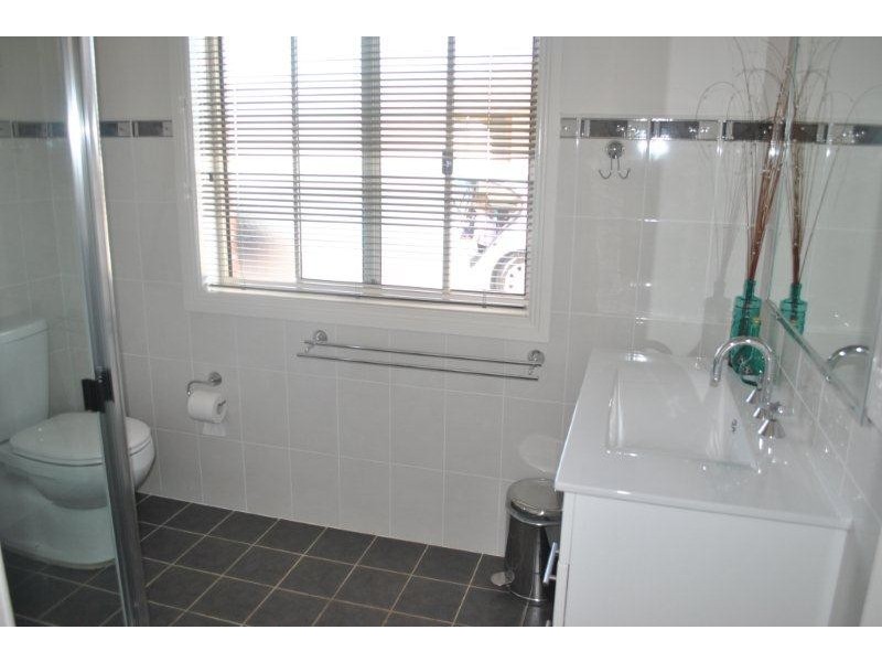 14 Whiporie Close, Tamworth NSW 2340