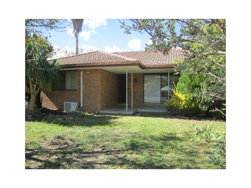 105 Denman Avenue, Kootingal NSW 2352