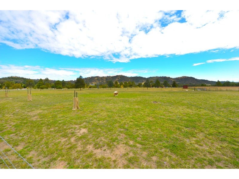 35 Urangera Drive, Tamworth NSW 2340