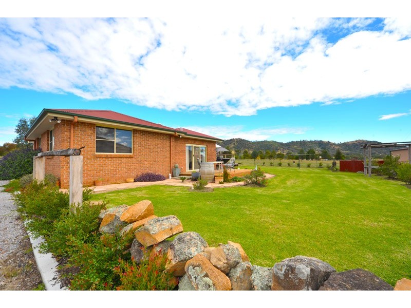 35 Urangera Drive, Tamworth NSW 2340