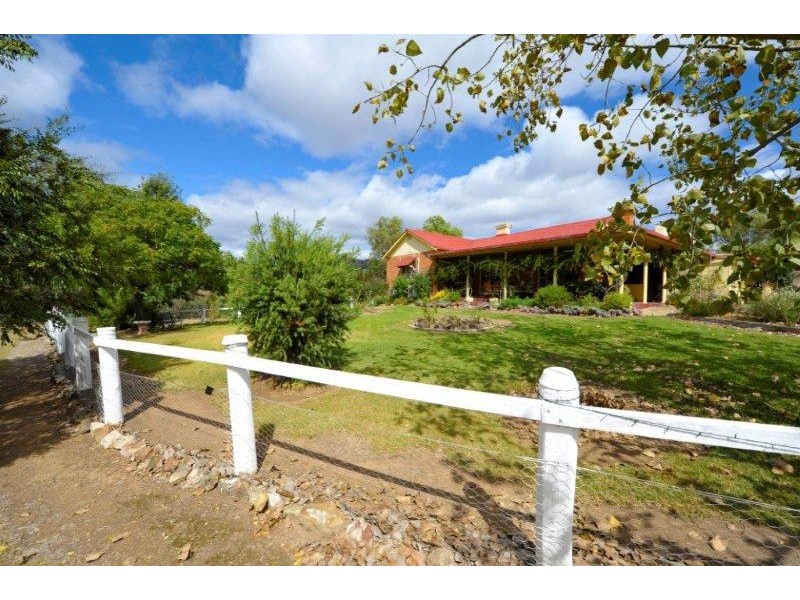 847 Weabonga Road, Limbri NSW 2352