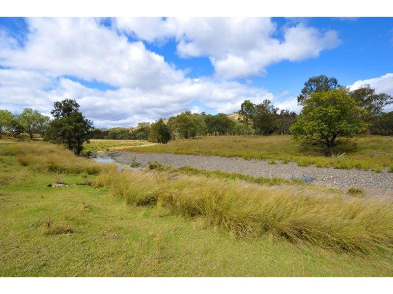 847 Weabonga Road, Limbri NSW 2352