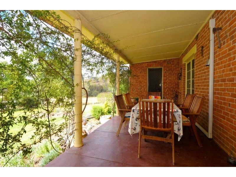 847 Weabonga Road, Limbri NSW 2352