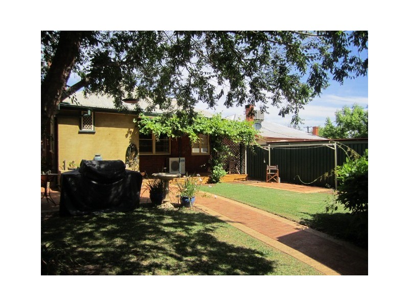 8A Bligh Street, Tamworth NSW 2340
