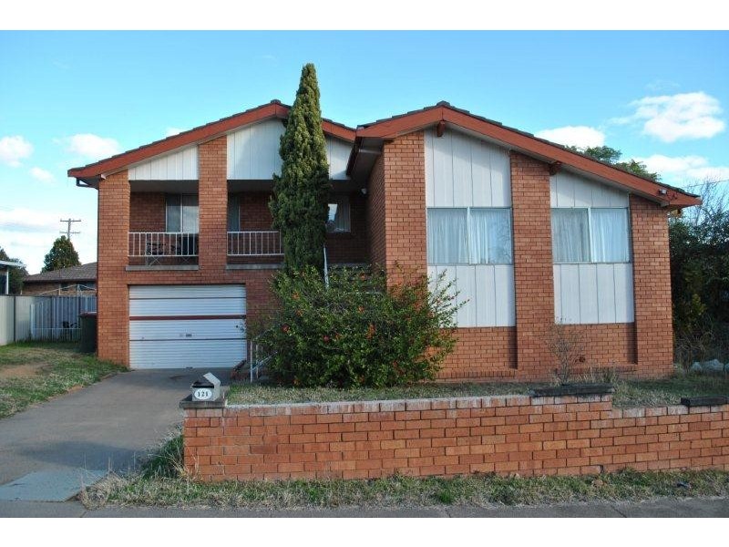 121 Hillvue Road, Tamworth NSW 2340