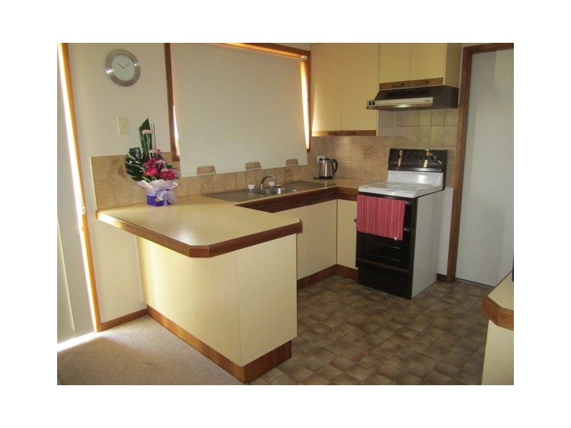 2/10 Illoura Street, Tamworth NSW 2340