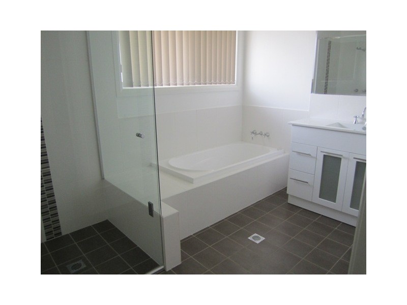 6 Mountain Gum Road, Tamworth NSW 2340