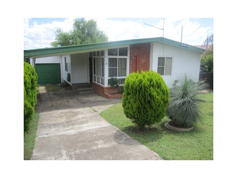 21 Drummond Road, Tamworth NSW 2340