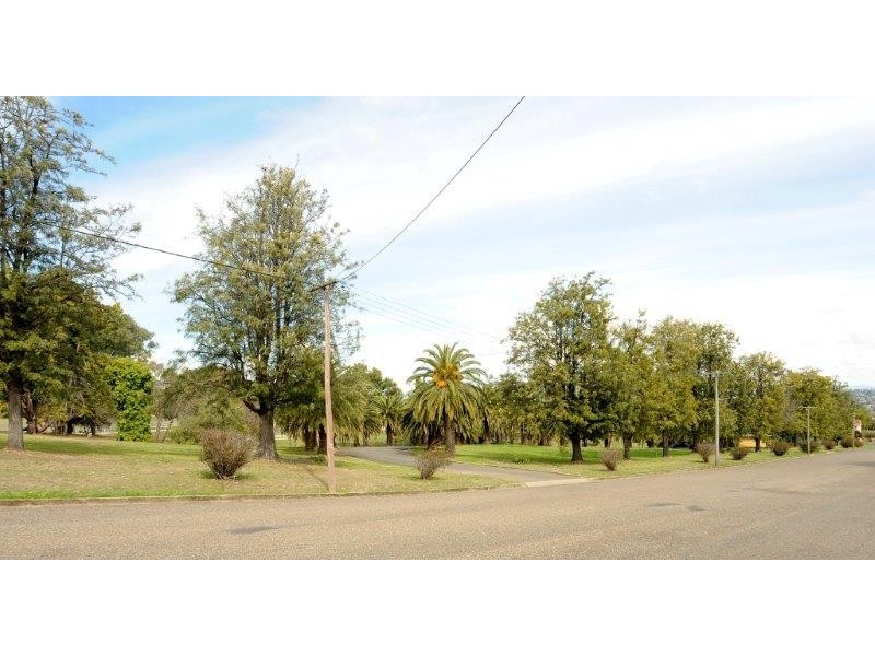 68 Hill Street, Tamworth NSW 2340