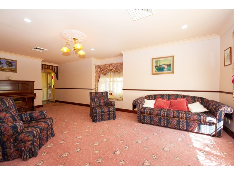 115 Edward Street, Tamworth NSW 2340