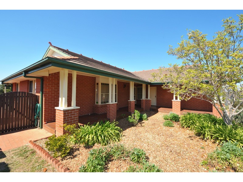115 Edward Street, Tamworth NSW 2340