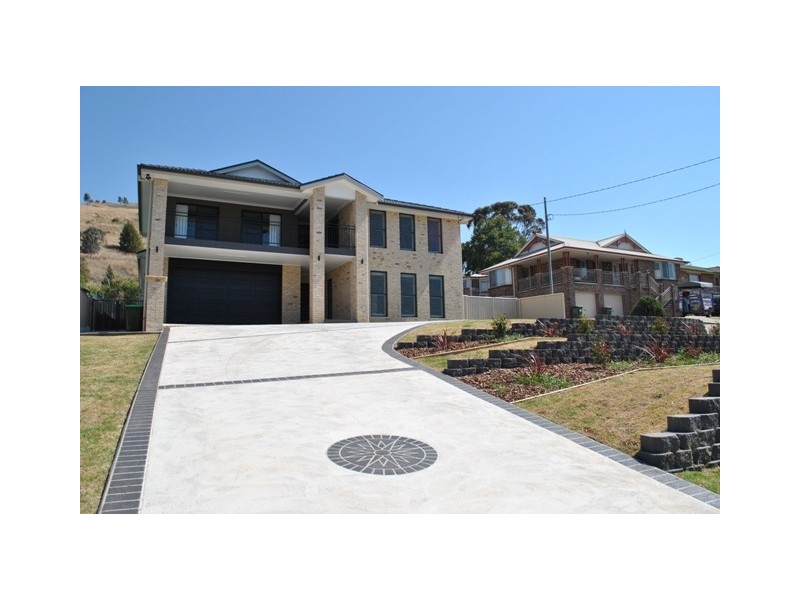 84 Tribe Street, Tamworth NSW 2340