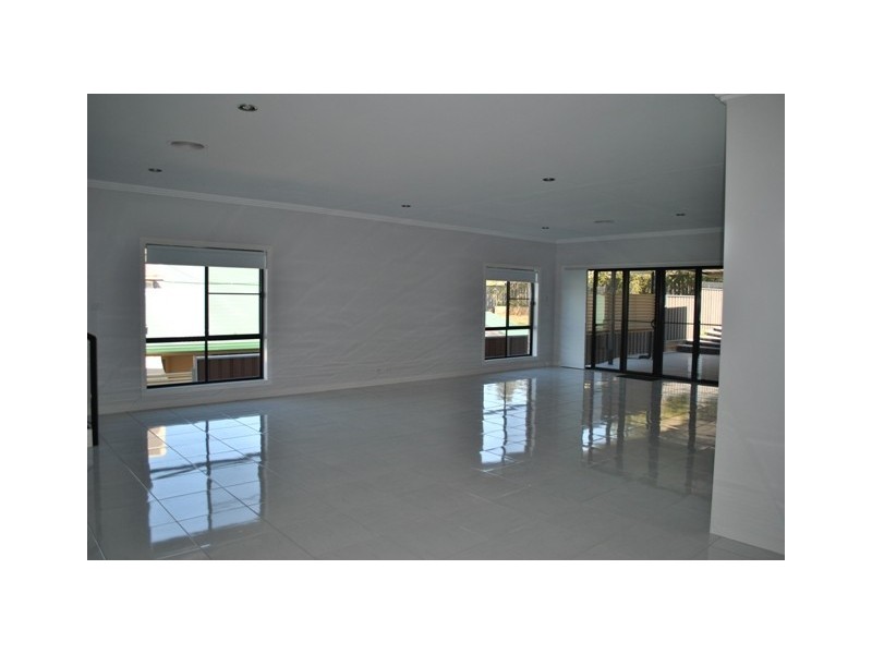 84 Tribe Street, Tamworth NSW 2340