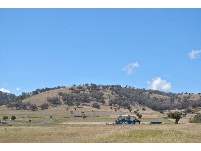 5 Woodswallow Close, Tamworth NSW 2340