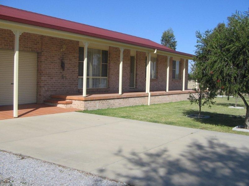 1666 Oxley Highway, Tamworth NSW 2340