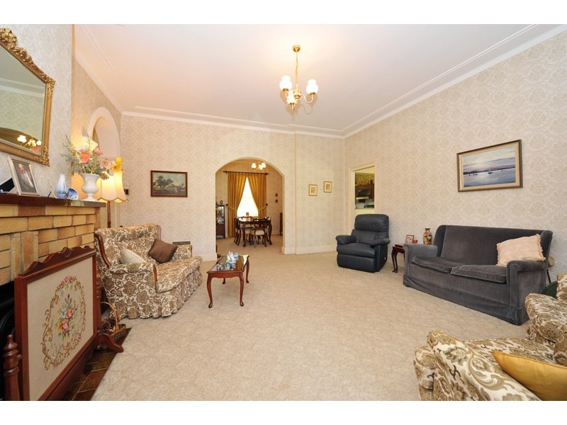 76 Carthage Street, Tamworth NSW 2340