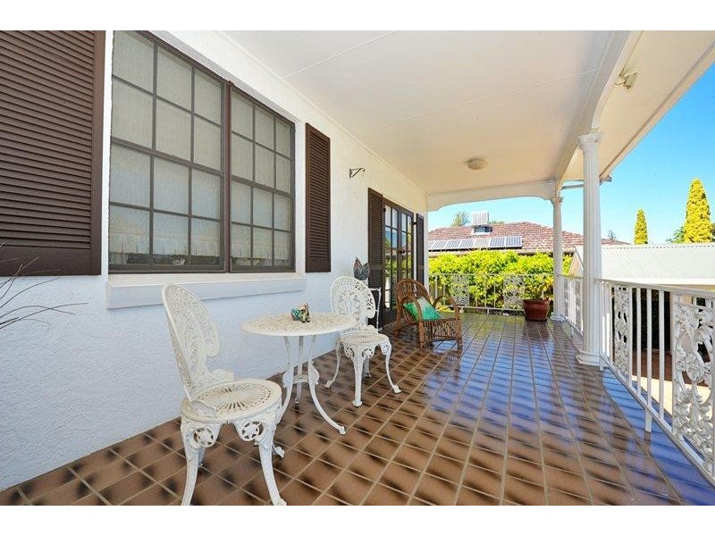 76 Carthage Street, Tamworth NSW 2340