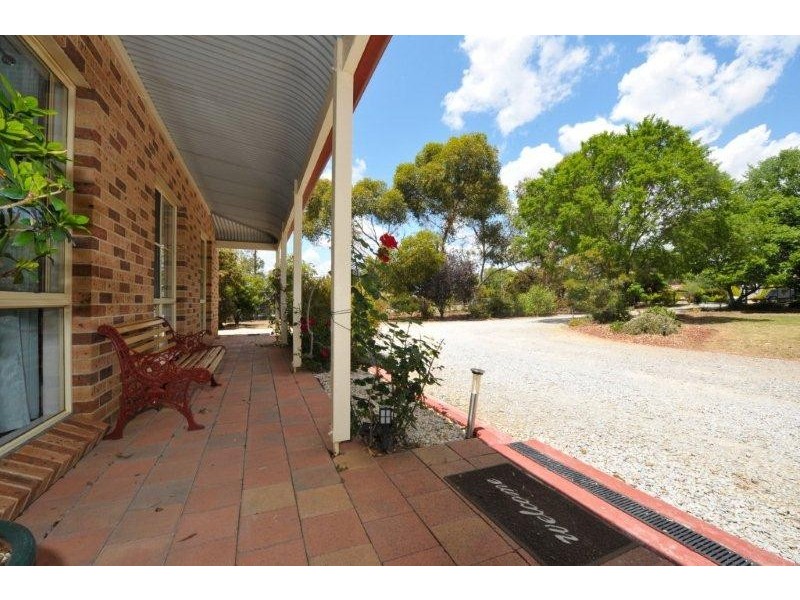 15 Dangar Cres, Tamworth NSW 2340