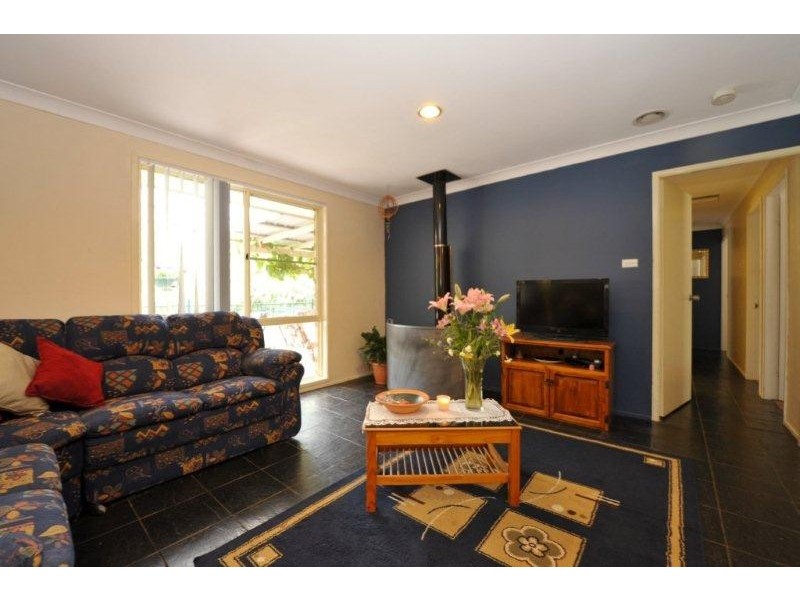 15 Dangar Cres, Tamworth NSW 2340