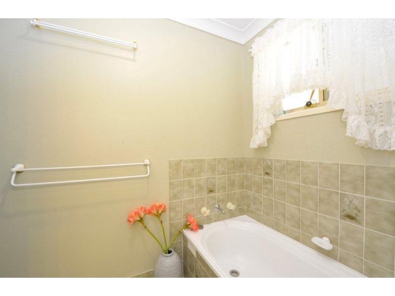 15 Dangar Cres, Tamworth NSW 2340