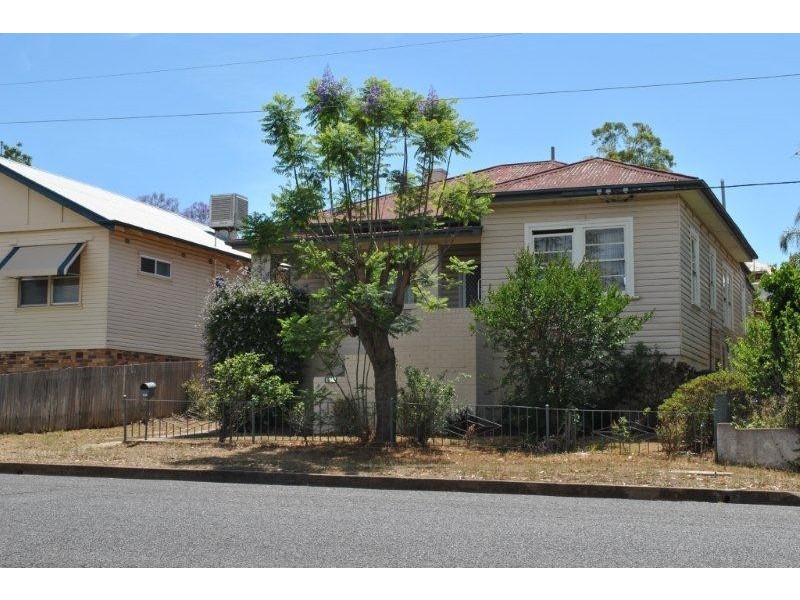 148 Belmore Street, Tamworth NSW 2340