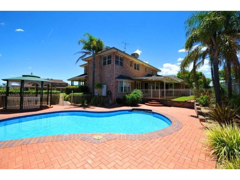 33 Caloola Street, Tamworth NSW 2340