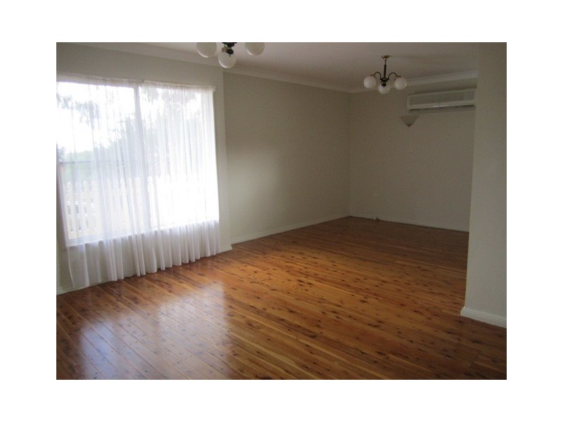 16 Rosedale Avenue, Tamworth NSW 2340