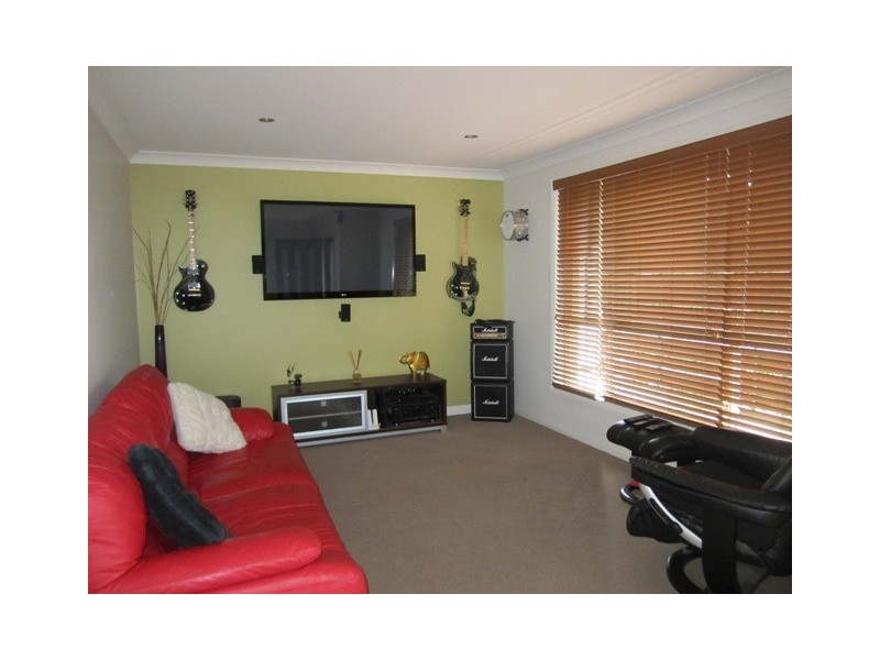 12 Nowland Crescent, Tamworth NSW 2340