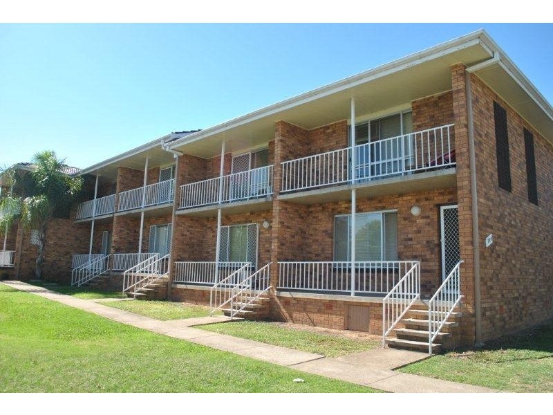2/104 Denison Street, Tamworth NSW 2340