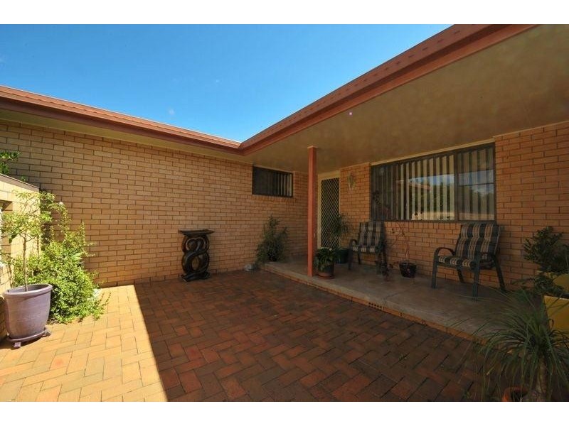 11 Arinya Street, Tamworth NSW 2340