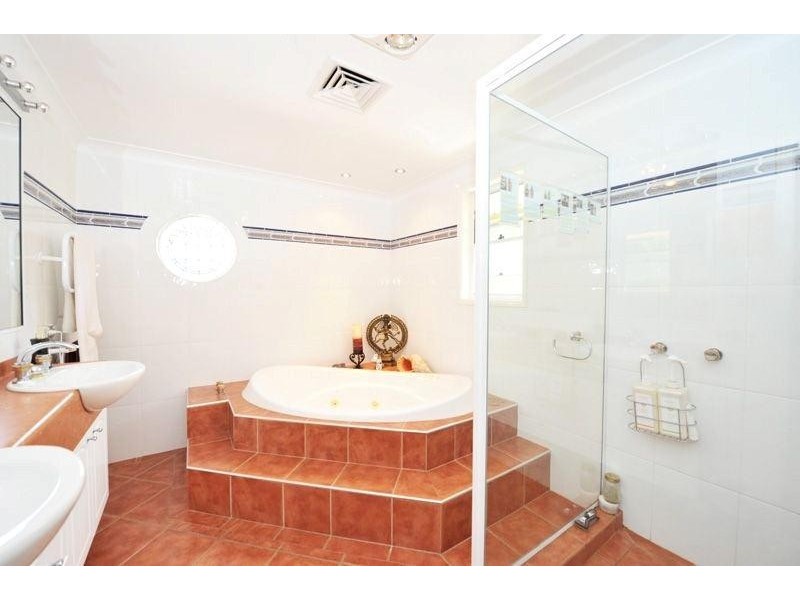 90 Hill Street, Tamworth NSW 2340