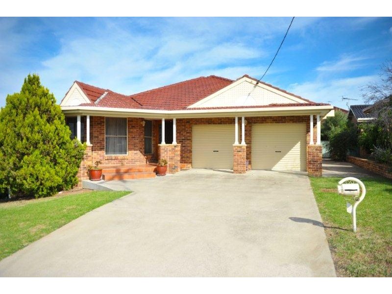 54 Grant Street, Tamworth NSW 2340