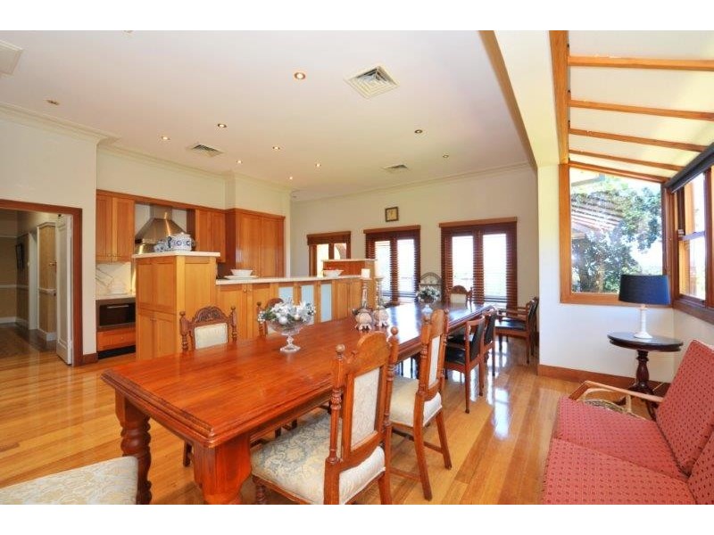 98 Upper Street, Tamworth NSW 2340