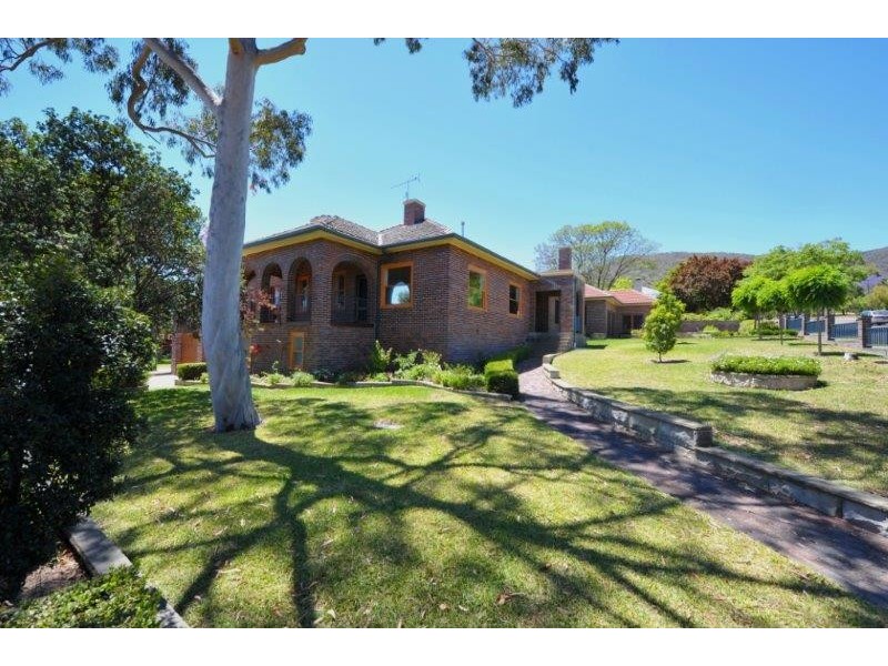 98 Upper Street, Tamworth NSW 2340