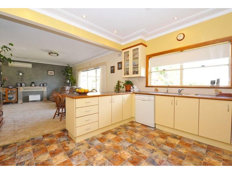 17 Elizabeth Street, Tamworth NSW 2340