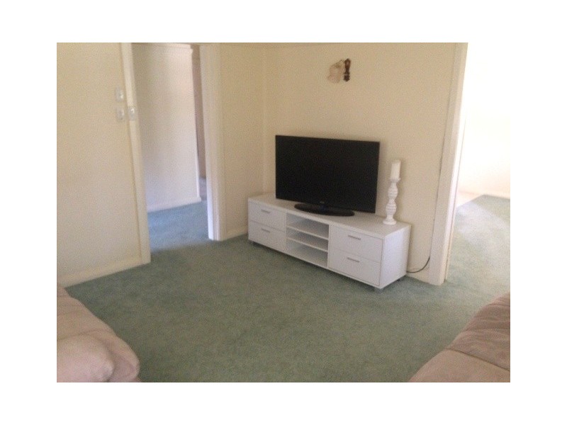 100 Denne Street, Tamworth NSW 2340