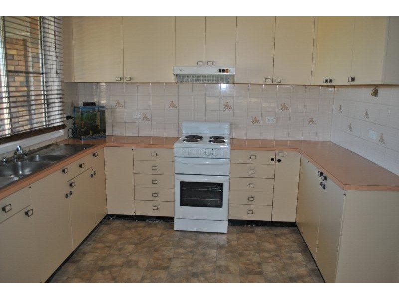 9 Dorothy Avenue, Kootingal NSW 2352
