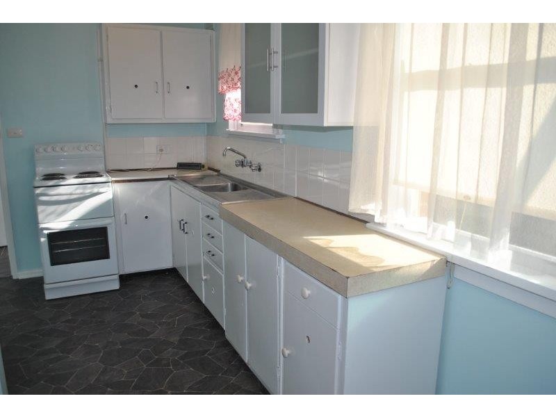 9 Lorraine Street, Tamworth NSW 2340