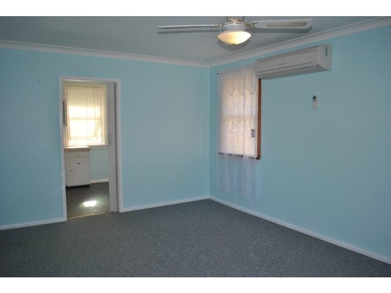 9 Lorraine Street, Tamworth NSW 2340