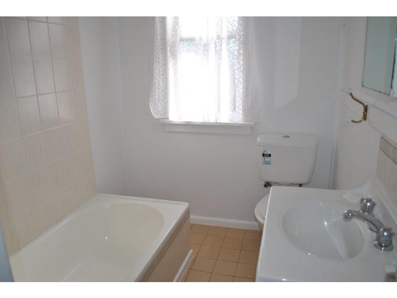 9 Lorraine Street, Tamworth NSW 2340