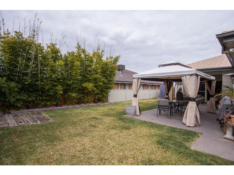 33 Warwick Road, Tamworth NSW 2340