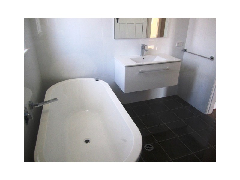 49 Gipps Street, Tamworth NSW 2340