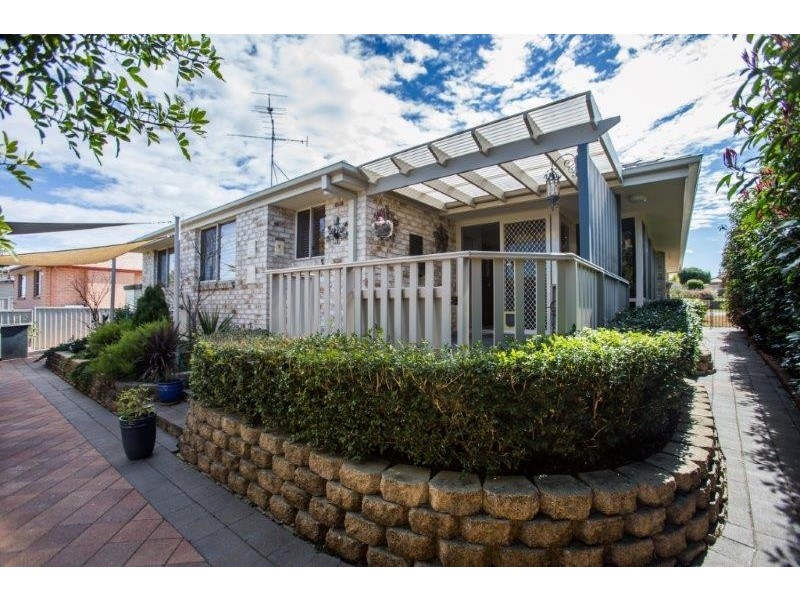 58 Wahroonga Drive, Tamworth NSW 2340