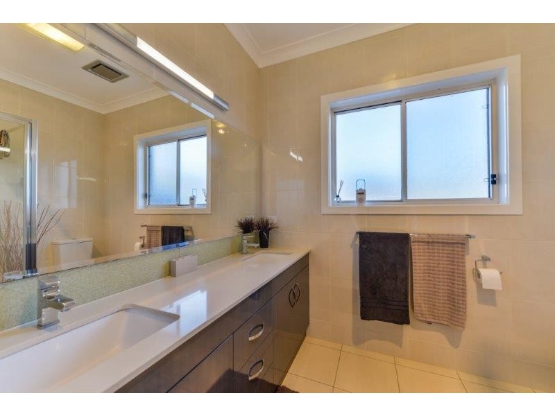 1234 Manilla Road, Tamworth NSW 2340