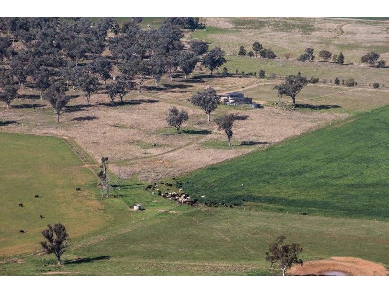 1234 Manilla Road, Tamworth NSW 2340